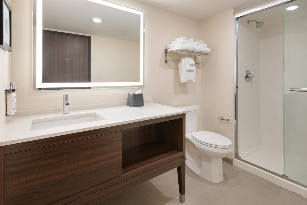One-Bedroom Queen Suite with Two Queen Beds - Communications Accessible interior